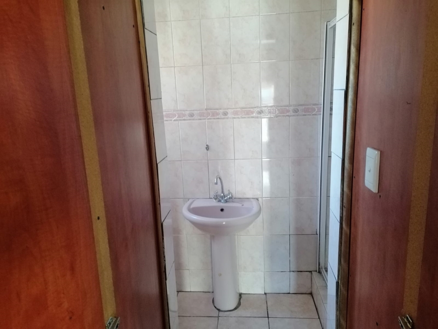 3 Bedroom Property for Sale in Amalinda North Eastern Cape